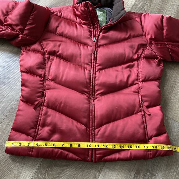 Eddie Bauer Jacket Sz M Red Quilted Goose Down Puffer Fleece Cuffs Short Shinny - Picture 11 of 16